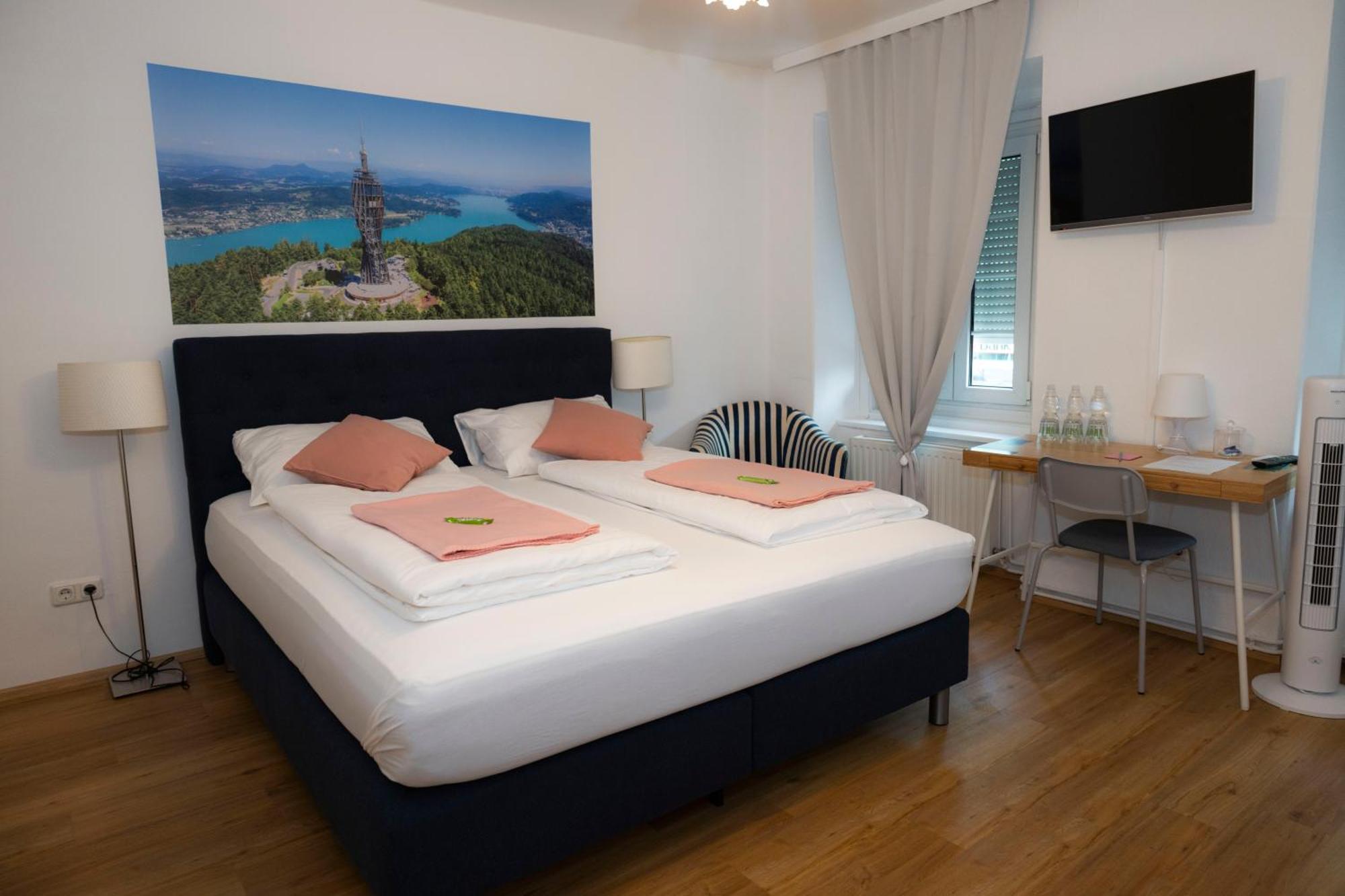 Cityhotel Am Domplatz Self-Checkin Клагенфурт Екстериор снимка