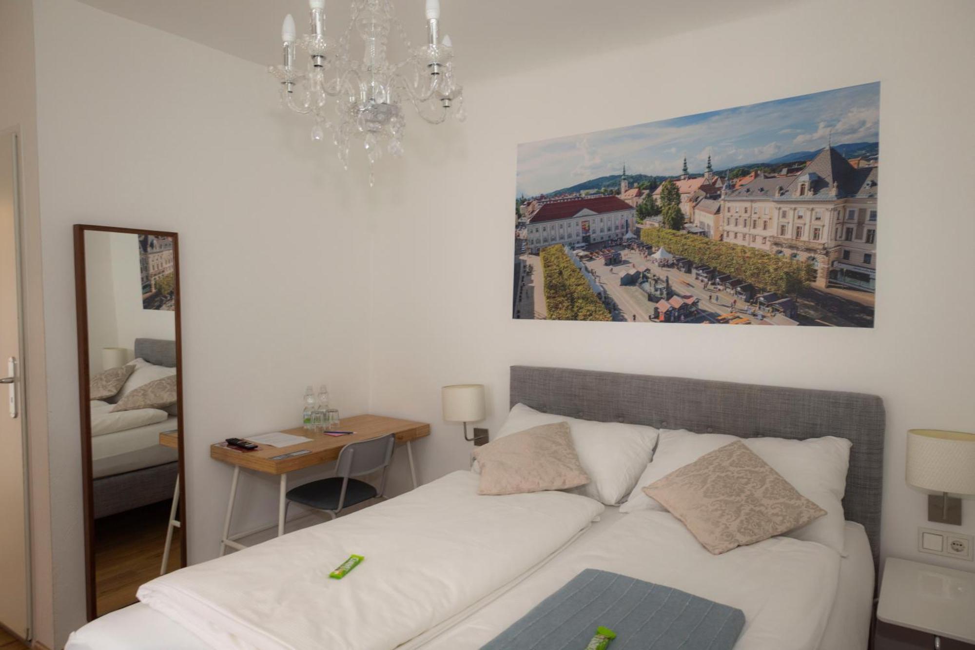 Cityhotel Am Domplatz Self-Checkin Клагенфурт Екстериор снимка